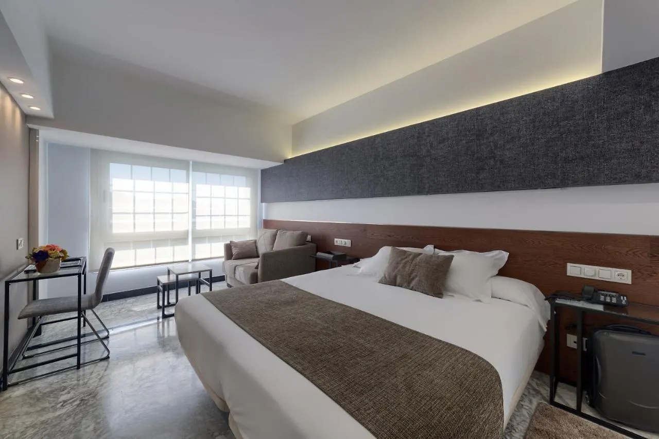 Hotel Avenida San Sebastián 3*,  España