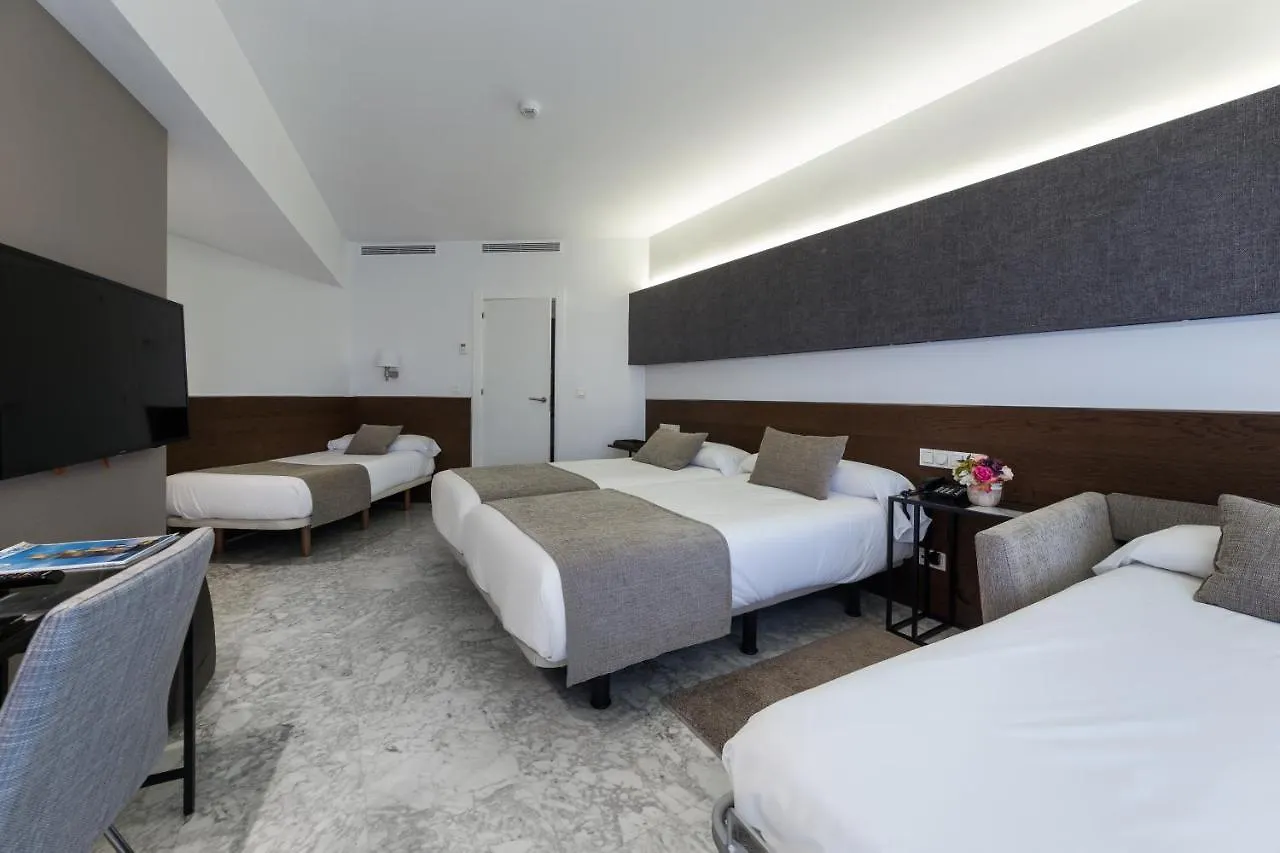 Hotel Avenida Сан-Себастьян